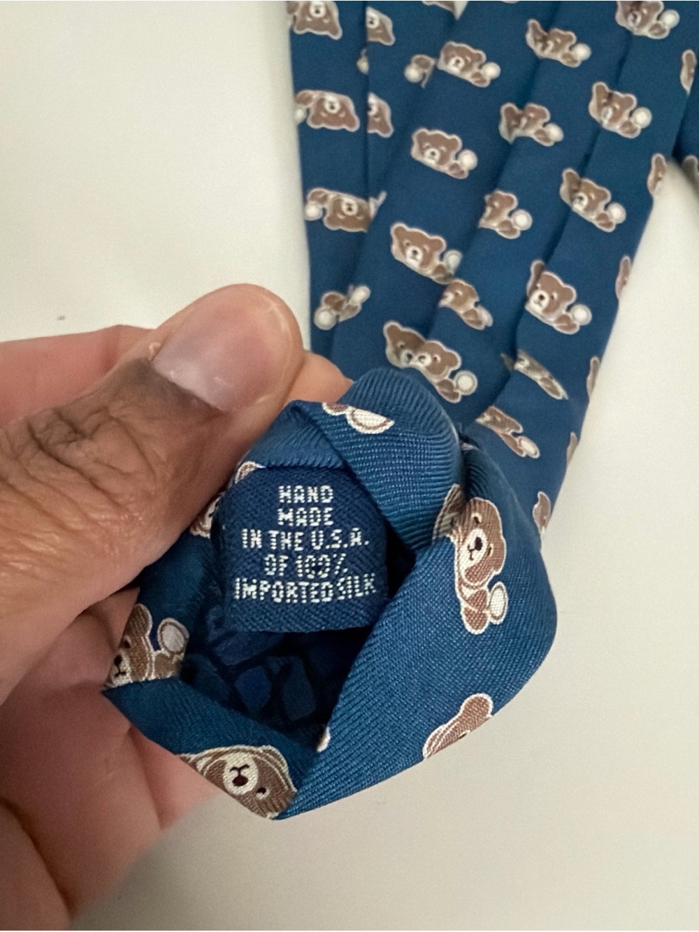 Vineyard Vines Custom Collection Childrens National Hospital Themed Silk Tie - Picture 6 of 6
